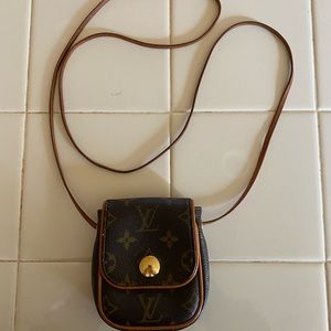 Louie Vuitton mini crossbody